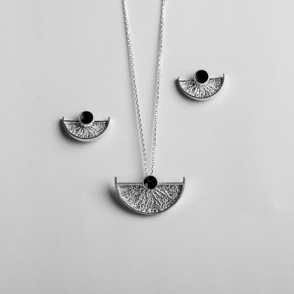 نیم ست گردنبند و گوشواره نقره PN1046