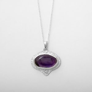 گردنبند  نقره و سنگ آمیتیست